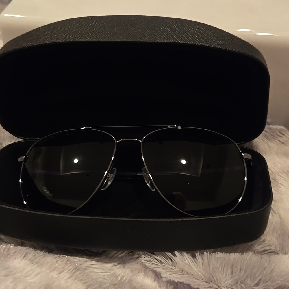 Salvatore Ferragamo Dark Gunmetal Aviator Sunglasses Brand New In Case - Picture 11 of 12